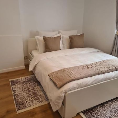 Tres Beau Studio Au Pied Du Metro Венсен Екстериор снимка
