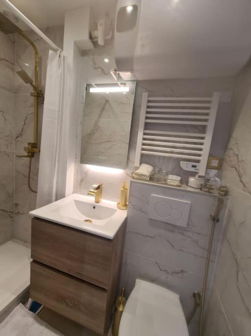 Tres Beau Studio Au Pied Du Metro Венсен Екстериор снимка