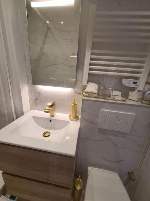 Tres Beau Studio Au Pied Du Metro Венсен Екстериор снимка